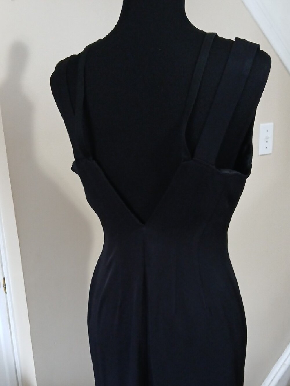 Vintage Joseph Ribkoff Black Sleeveless Midi Dress with V-Detail - Picture 16 of 16
